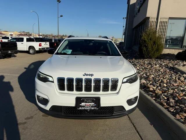 2022 Jeep Cherokee Latitude Lux 4x4 2022 Jeep Cherokee Latitude Lux 4x4