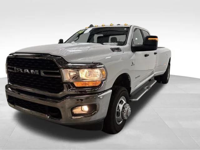 2024 RAM 3500 Big Horn Crew Cab 4x4 8 Box 2024 RAM 3500 Big Horn Crew Cab 4x4 8 Box