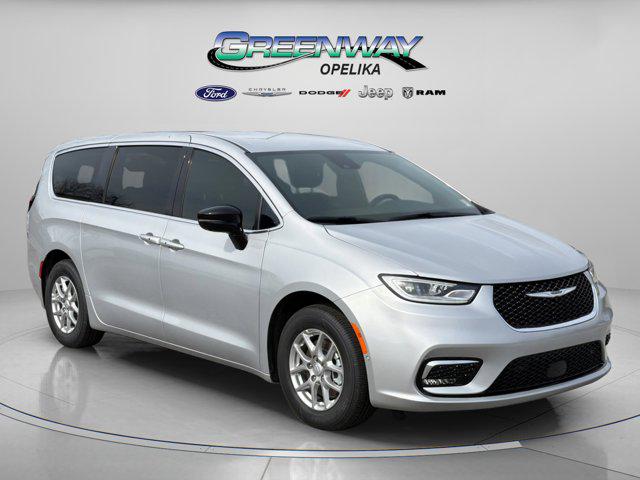 2026 Chrysler Pacifica Select for sale in Opelika, AL