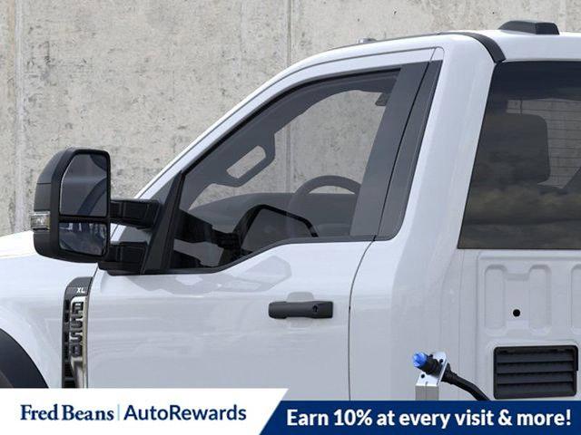 2025 Ford F-550 XL