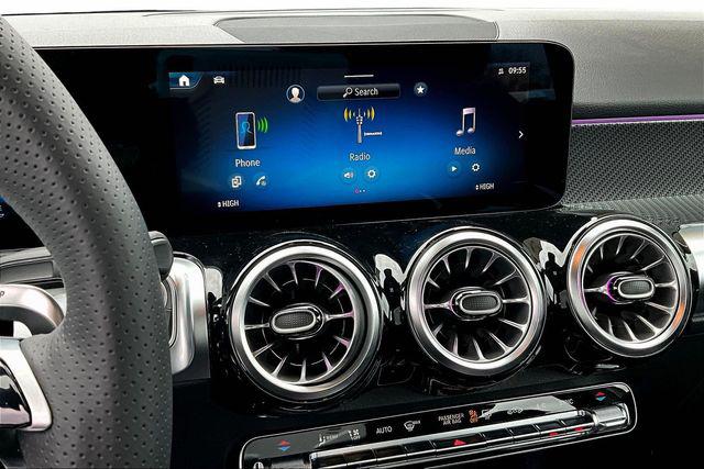 2026 Mercedes-Benz GLB 4MATIC