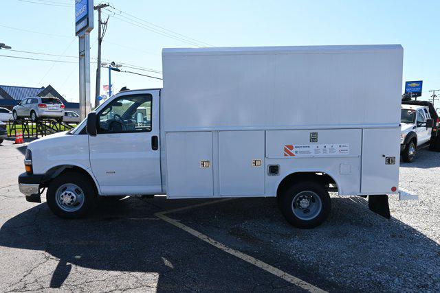 2025 Chevrolet Express Cutaway Work Van