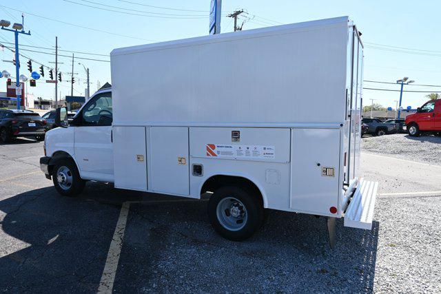 2025 Chevrolet Express Cutaway Work Van