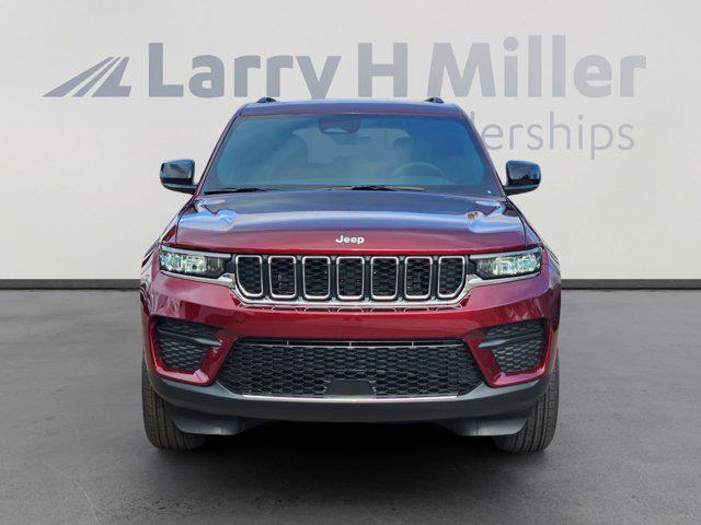 2025 Jeep Grand Cherokee Laredo X 4x4