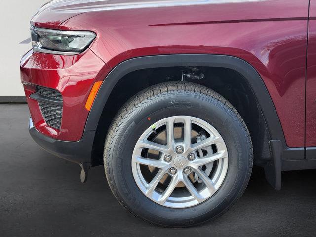 2025 Jeep Grand Cherokee Laredo X 4x4