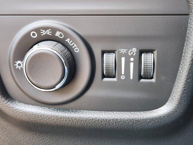 2025 Jeep Grand Cherokee Laredo X 4x4