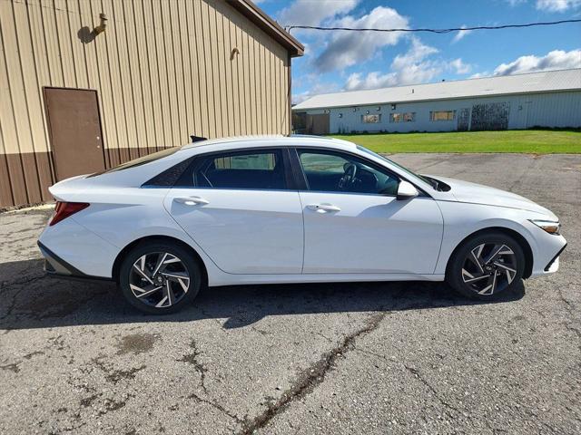 2025 Hyundai Elantra SEL Convenience