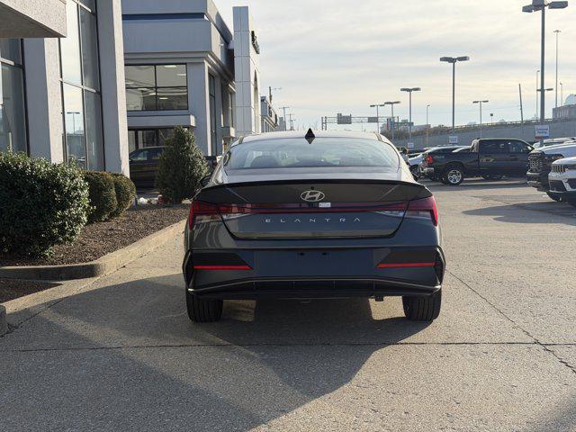 2026 Hyundai Elantra SEL Sport Premium