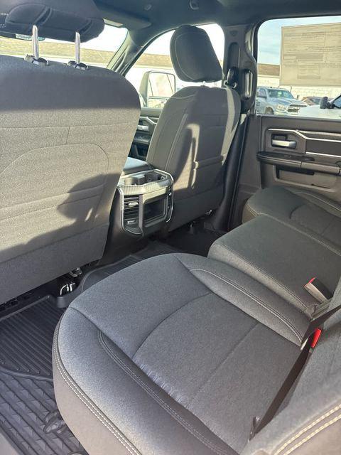 2026 Ram 2500 Big Horn Crew Cab 4x2 6'4" Box