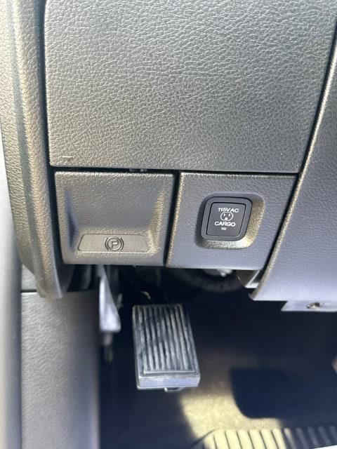 2026 Ram 2500 Big Horn Crew Cab 4x2 64 Box