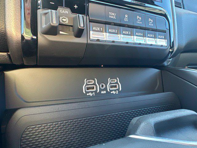 2026 Ram 2500 Big Horn Crew Cab 4x2 64 Box
