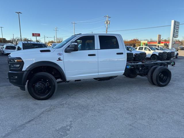2026 RAM Ram 5500 Chassis Cab RAM 5500 TRADESMAN CHASSIS CREW CAB 4X4 60 CA