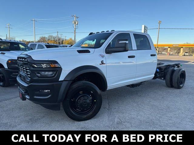 2026 RAM Ram 5500 Chassis Cab RAM 5500 TRADESMAN CHASSIS CREW CAB 4X4 60 CA