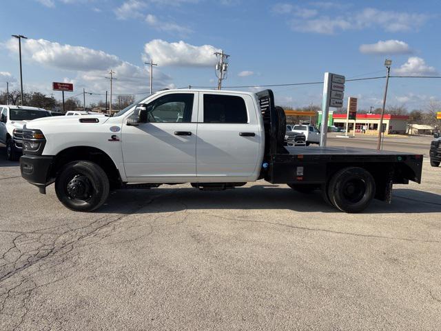 2026 RAM Ram 3500 Chassis Cab RAM 3500 TRADESMAN CREW CAB CHASSIS 4X4 60 CA 2026 RAM Ram 3500 Chassis Cab RAM 3500 TRADESMAN CREW CAB CHASSIS 4X4 60 CA