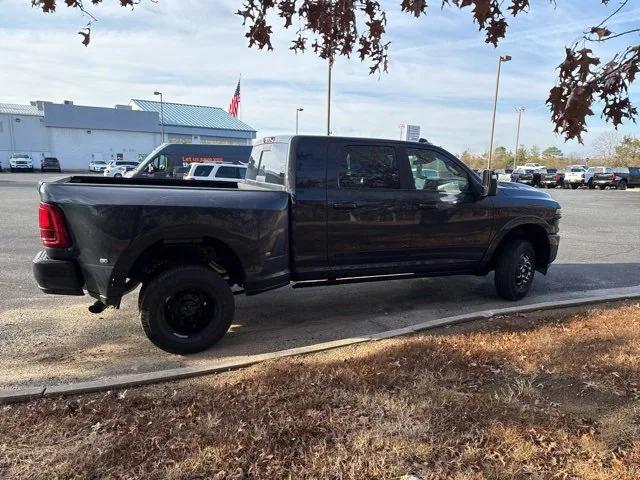 2026 RAM Ram 3500 RAM 3500 LIMITED MEGA CAB 4X4 64 BOX