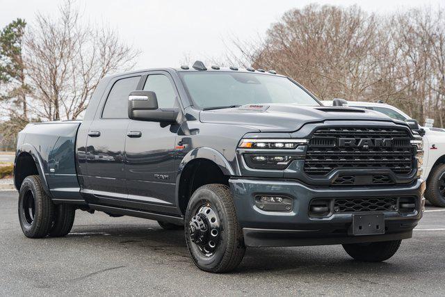 2026 RAM Ram 3500 RAM 3500 LIMITED MEGA CAB 4X4 64 BOX