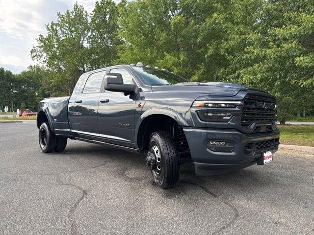 2026 RAM Ram 3500 RAM 3500 LIMITED MEGA CAB 4X4 64 BOX