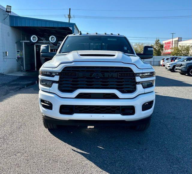 2026 RAM Ram 2500 RAM 2500 BLACK EXPRESS CREW CAB 4X4 64 BOX