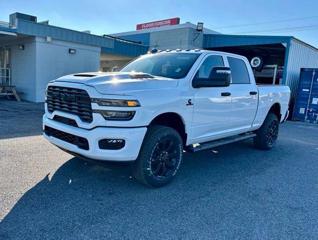 2026 RAM Ram 2500 RAM 2500 BLACK EXPRESS CREW CAB 4X4 64 BOX