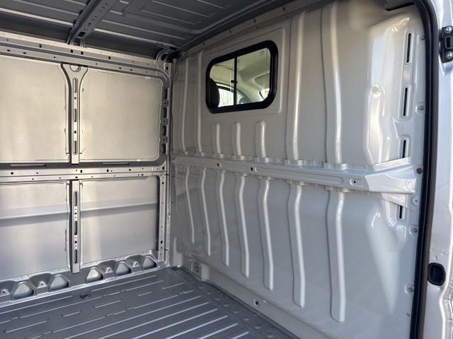 2026 Ram ProMaster Cargo Van Tradesman Low Roof 136" WB w/Pass Seat