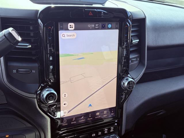 2026 RAM Ram 3500 RAM 3500 TRADESMAN CREW CAB 4X4 8 BOX