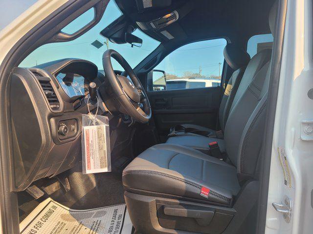 2026 RAM Ram 3500 Chassis Cab RAM 3500 TRADESMAN CREW CAB CHASSIS 4X4 60 CA 2026 RAM Ram 3500 Chassis Cab RAM 3500 TRADESMAN CREW CAB CHASSIS 4X4 60 CA