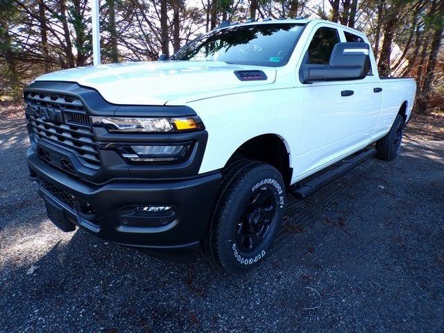 2026 RAM Ram 3500 RAM 3500 TRADESMAN CREW CAB 4X4 8 BOX