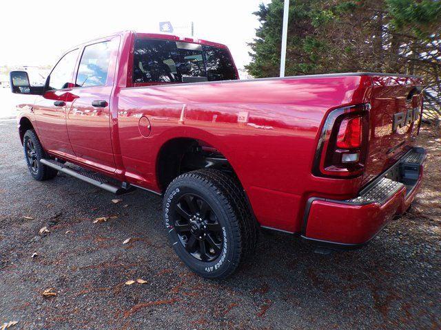 2026 RAM Ram 2500 RAM 2500 BLACK EXPRESS CREW CAB 4X4 64 BOX