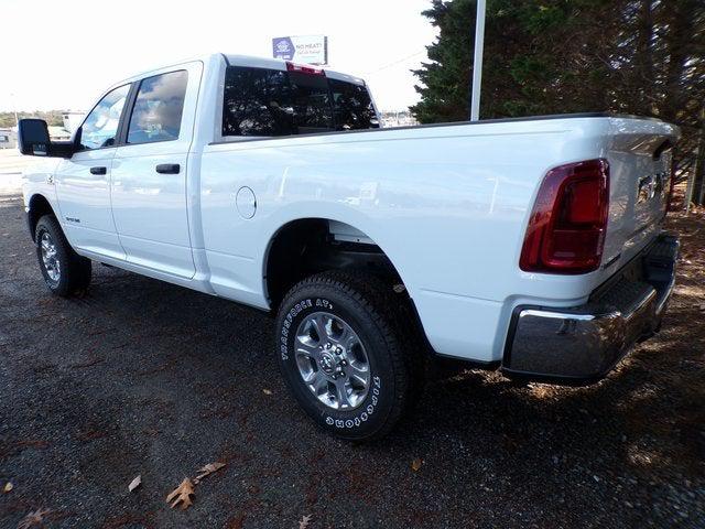 2026 RAM Ram 2500 RAM 2500 BLACK EXPRESS CREW CAB 4X4 64 BOX