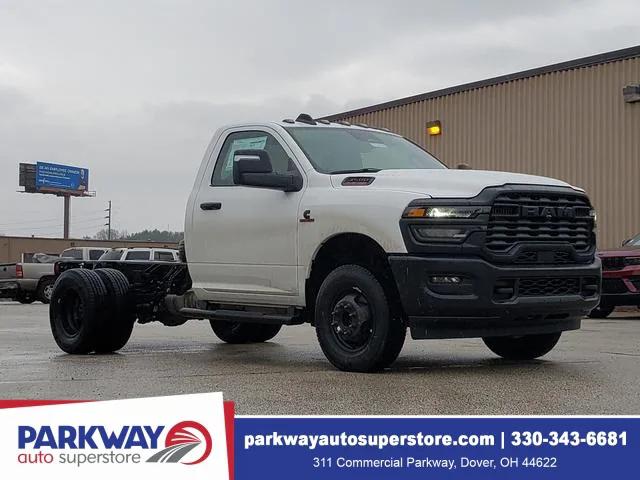 2026 RAM Ram 3500 Chassis Cab RAM 3500 TRADESMAN CHASSIS REGULAR CAB 4X4 60 CA 2026 RAM Ram 3500 Chassis Cab RAM 3500 TRADESMAN CHASSIS REGULAR CAB 4X4 60 CA