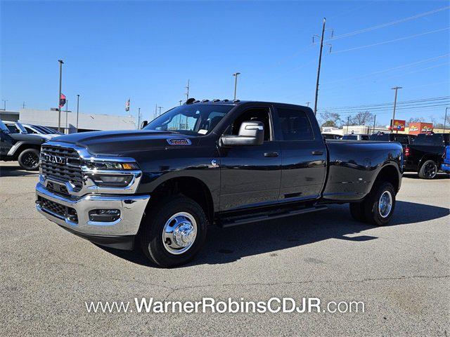2026 RAM Ram 3500 RAM 3500 TRADESMAN CREW CAB 4X4 8 BOX