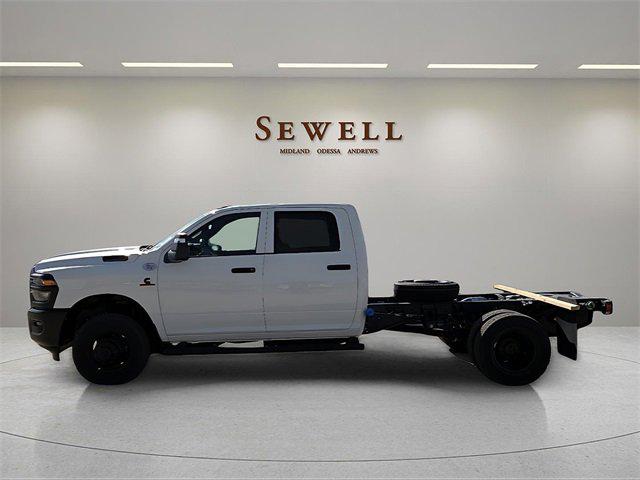 2026 RAM Ram 3500 Chassis Cab RAM 3500 TRADESMAN CREW CAB CHASSIS 4X4 60 CA