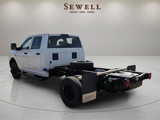 2026 RAM Ram 3500 Chassis Cab RAM 3500 TRADESMAN CREW CAB CHASSIS 4X4 60 CA
