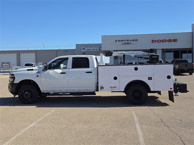 2026 RAM Ram 3500 Chassis Cab RAM 3500 TRADESMAN CREW CAB CHASSIS 4X4 60 CA