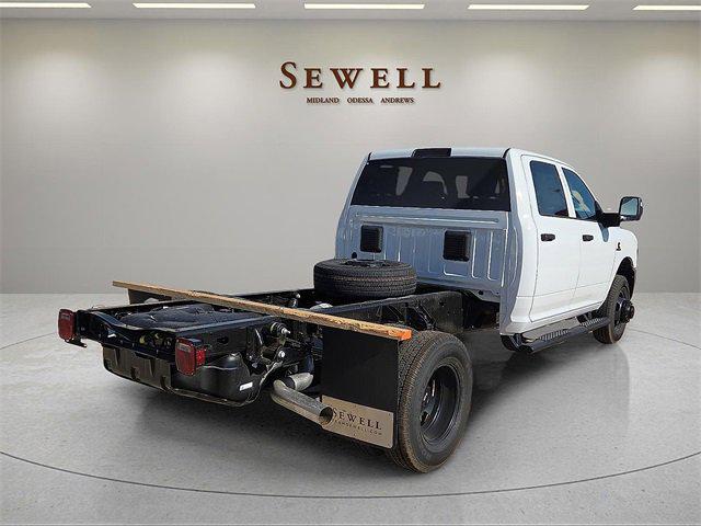 2026 RAM Ram 3500 Chassis Cab RAM 3500 TRADESMAN CREW CAB CHASSIS 4X4 60 CA