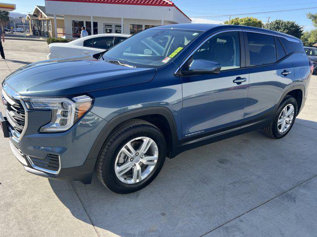 2024 GMC Terrain SLE's photo