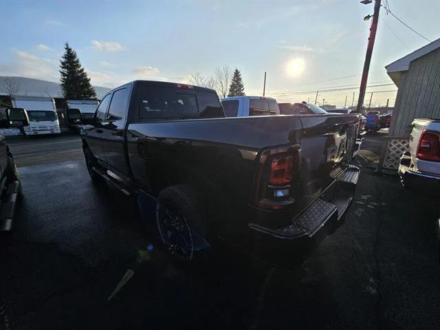 2026 RAM Ram 2500 RAM 2500 BLACK EXPRESS CREW CAB 4X4 64 BOX