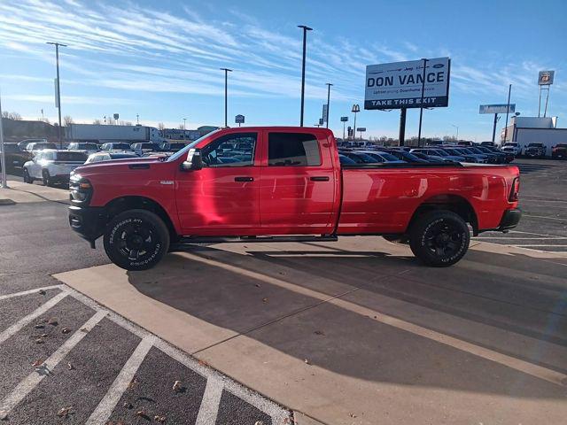 2026 RAM Ram 3500 RAM 3500 TRADESMAN CREW CAB 4X4 8 BOX