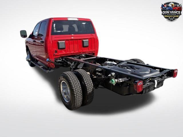 2026 RAM Ram 3500 Chassis Cab RAM 3500 TRADESMAN CREW CAB CHASSIS 4X4 60 CA