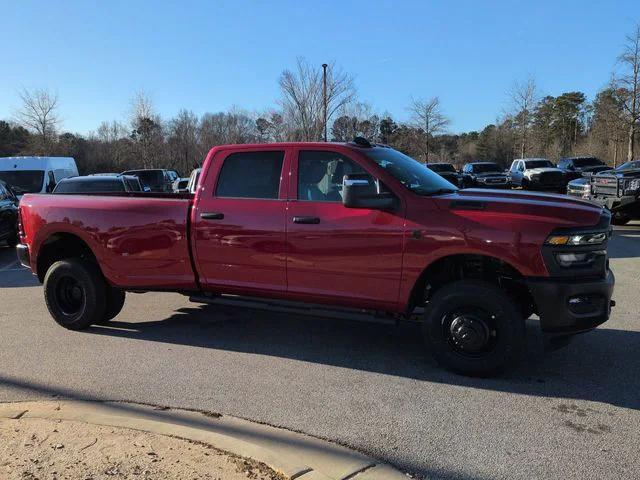 2026 RAM Ram 3500 RAM 3500 TRADESMAN CREW CAB 4X4 8 BOX