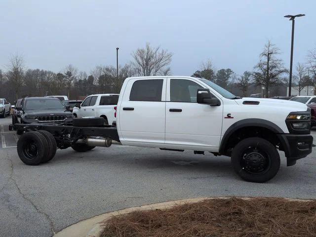 2026 RAM Ram 5500 Chassis Cab RAM 5500 TRADESMAN CHASSIS CREW CAB 4X4 84 CA