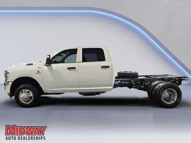 2026 RAM Ram 3500 Chassis Cab RAM 3500 TRADESMAN CREW CAB CHASSIS 4X4 60 CA