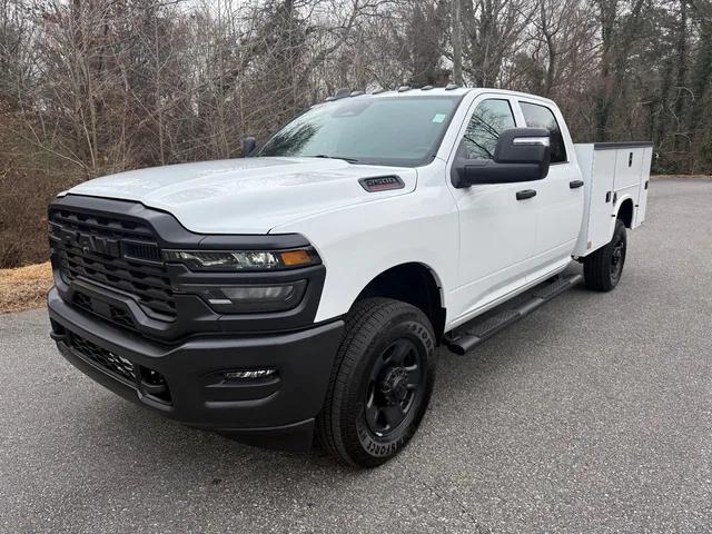 2026 RAM Ram 2500 RAM 2500 TRADESMAN CREW CAB 4X4 8 BOX