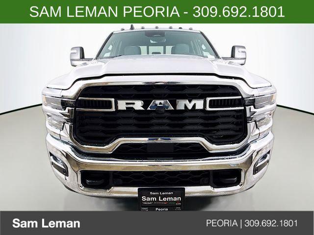 2026 RAM Ram 3500 RAM 3500 TRADESMAN CREW CAB 4X4 8 BOX