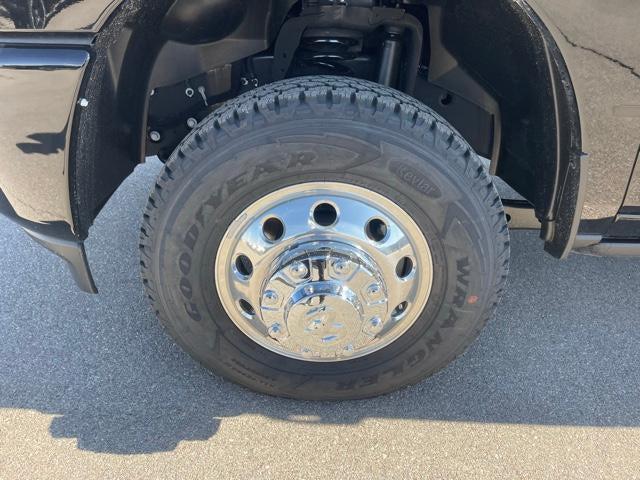 2026 Ram 3500 Laramie Crew Cab 4x4 8' Box