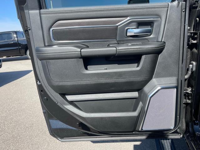 2026 Ram 3500 Laramie Crew Cab 4x4 8' Box