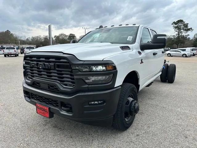 2026 RAM Ram 3500 Chassis Cab RAM 3500 TRADESMAN CREW CAB CHASSIS 4X4 60 CA 2026 RAM Ram 3500 Chassis Cab RAM 3500 TRADESMAN CREW CAB CHASSIS 4X4 60 CA