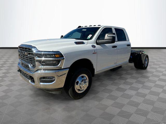 2026 RAM Ram 3500 Chassis Cab RAM 3500 TRADESMAN CREW CAB CHASSIS 4X4 60 CA