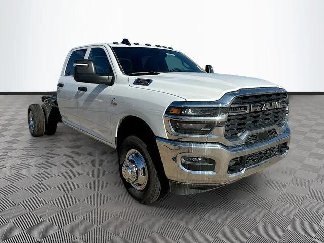 2026 RAM Ram 3500 Chassis Cab RAM 3500 TRADESMAN CREW CAB CHASSIS 4X4 60 CA