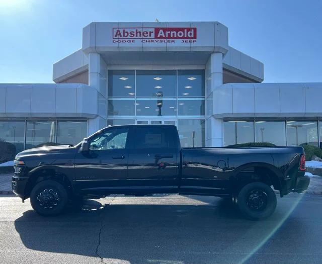 2026 RAM Ram 3500 RAM 3500 BIG HORN CREW CAB 4X4 8 BOX